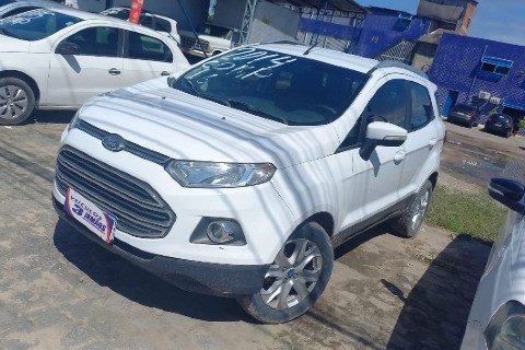 //www.autoline.com.br/carro/ford/ecosport-16-titanium-16v-flex-4p-manual/2014/maceio-al/24610101