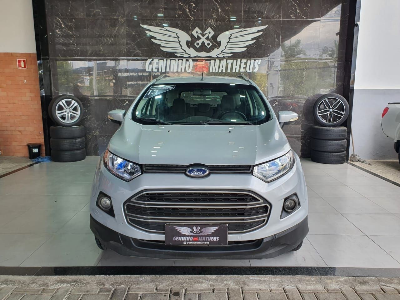 //www.autoline.com.br/carro/ford/ecosport-20-freestyle-16v-flex-4p-manual/2013/campos-dos-goytacazes-rj/24917703