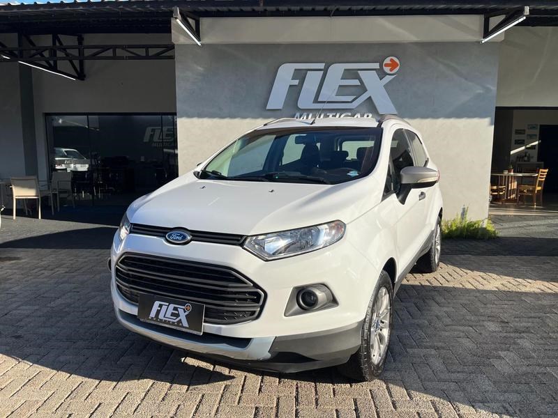 //www.autoline.com.br/carro/ford/ecosport-16-tivct-freestyle-16v-flex-4p-manual/2015/cascavel-pr/24965645