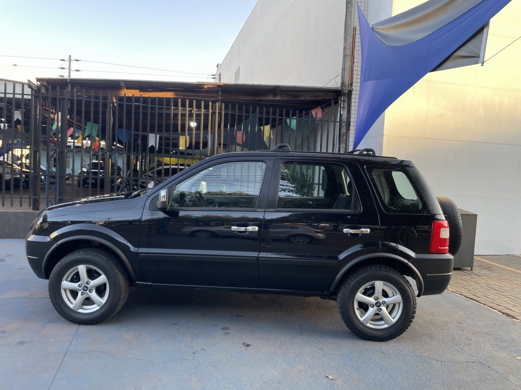 //www.autoline.com.br/carro/ford/ecosport-16-xls-8v-flex-4p-manual/2006/cascavel-pr/24994270