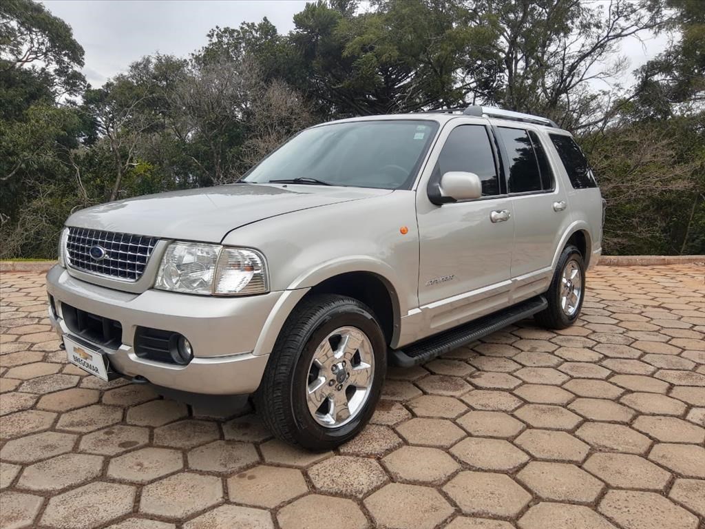 //www.autoline.com.br/carro/ford/explorer-40-v6-limited-12v-gasolina-4p-4x4-automatico/2005/sao-miguel-do-oeste-sc/22132613