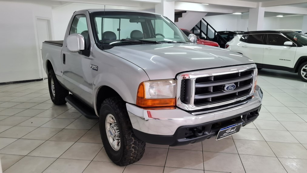 //www.autoline.com.br/carro/ford/f-250-42-xl-cabsimp-sduty-4x2-v-6-205cv-2p-gasolina/2000/ponta-grossa-pr/24487510