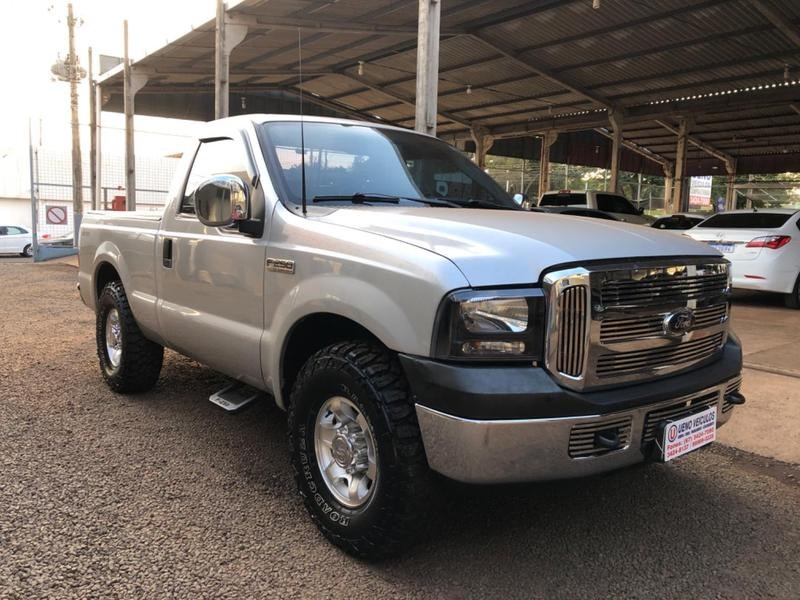//www.autoline.com.br/carro/ford/f-250-42-xlt-cabsimp-4x2-turbo-ic-180cv-2p-diesel-m/2004/dourados-ms/24863134