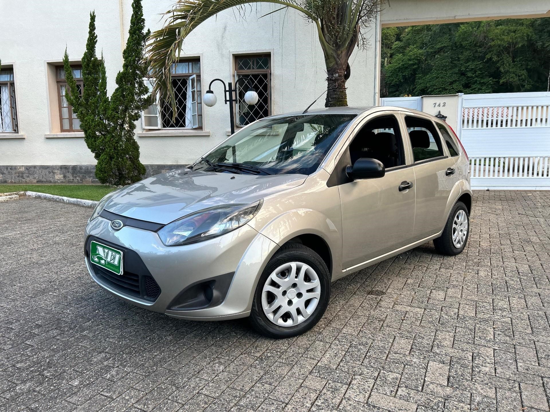 //www.autoline.com.br/carro/ford/fiesta-10-hatch-rocam-8v-flex-4p-manual/2012/jaragua-do-sul-sc/23488912