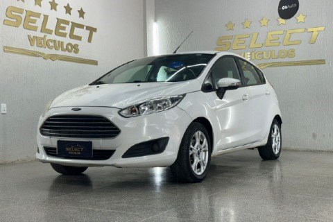 //www.autoline.com.br/carro/ford/fiesta-16-hatch-tivct-se-16v-flex-4p-powershift/2015/brasilia-df/23898500