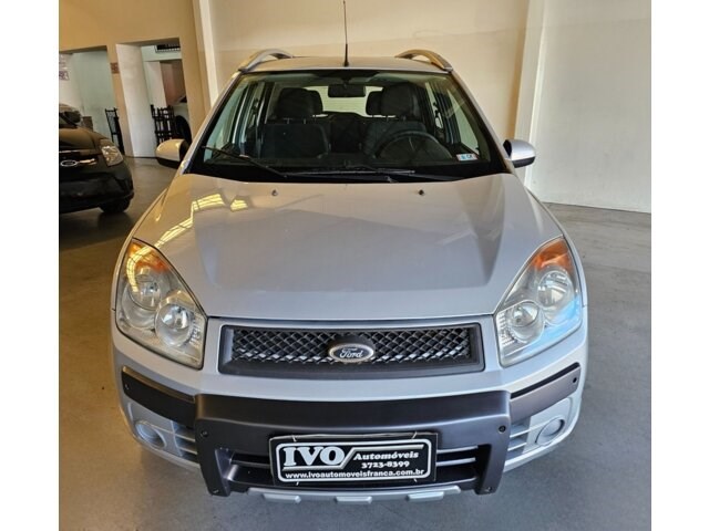 //www.autoline.com.br/carro/ford/fiesta-16-hatch-trail-8v-flex-4p-manual/2010/franca-sp/23922701