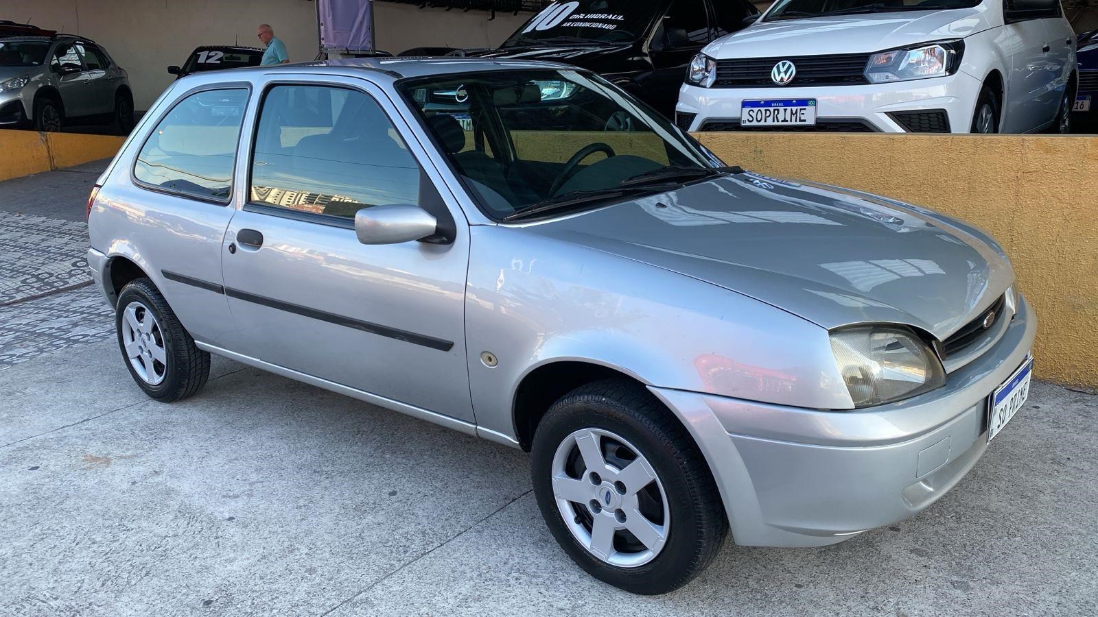 //www.autoline.com.br/carro/ford/fiesta-10-hatch-street-8v-gasolina-2p-manual/2003/sao-bernardo-do-campo-sp/24147519