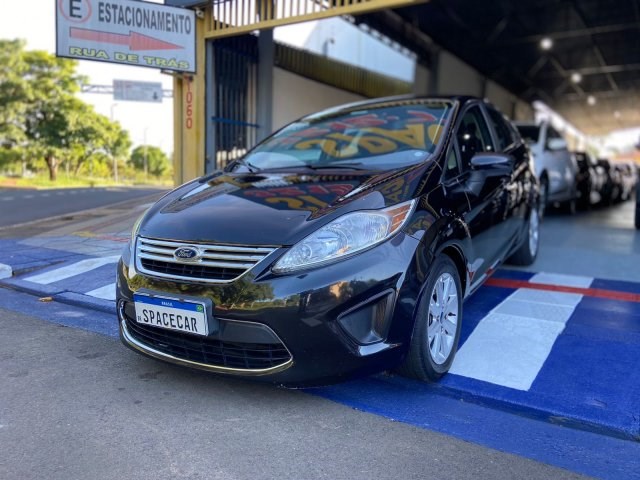 //www.autoline.com.br/carro/ford/fiesta-16-sedan-se-16v-flex-4p-manual/2011/sao-jose-do-rio-preto-sp/24194902