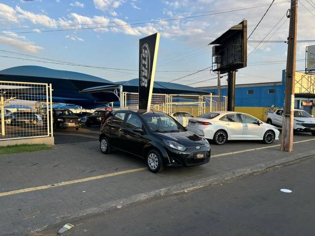 //www.autoline.com.br/carro/ford/fiesta-10-hatch-rocam-8v-flex-4p-manual/2012/mineiros-go/24479811