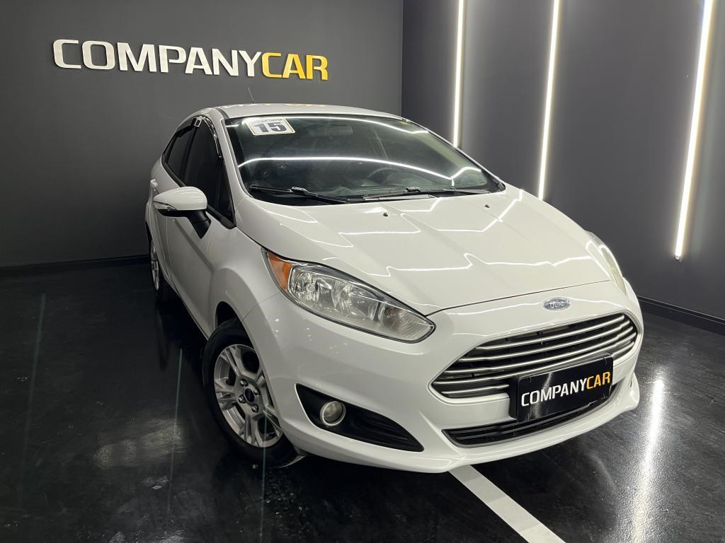 //www.autoline.com.br/carro/ford/fiesta-16-sedan-tivct-se-16v-flex-4p-powershift/2015/icara-sc/24598526