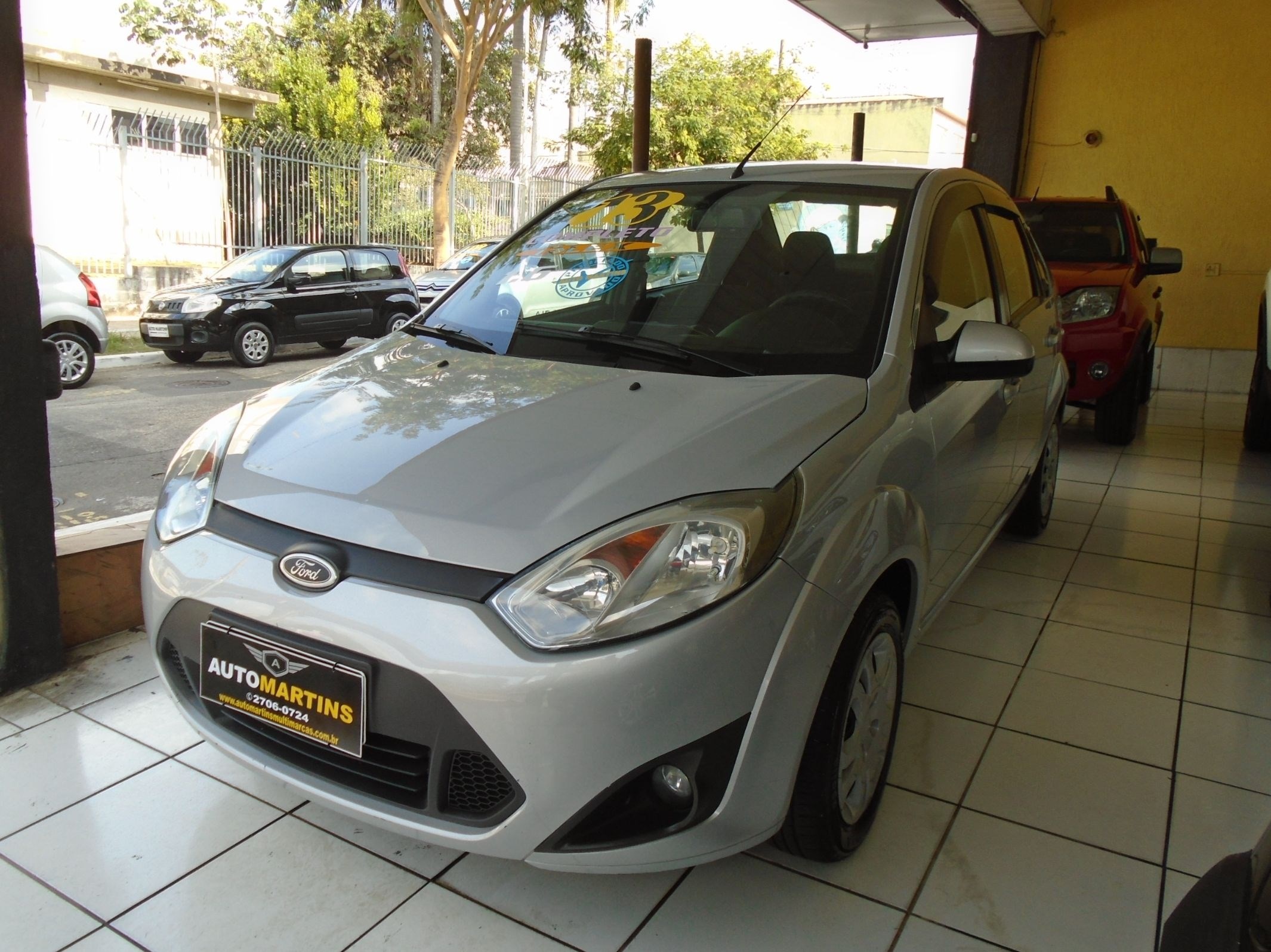 //www.autoline.com.br/carro/ford/fiesta-16-sedan-rocam-8v-flex-4p-manual/2013/sao-paulo-sp/24689383
