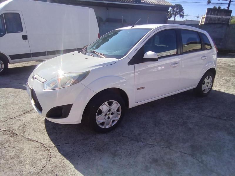 //www.autoline.com.br/carro/ford/fiesta-16-hatch-rocam-8v-flex-4p-manual/2012/curitiba-pr/24705917