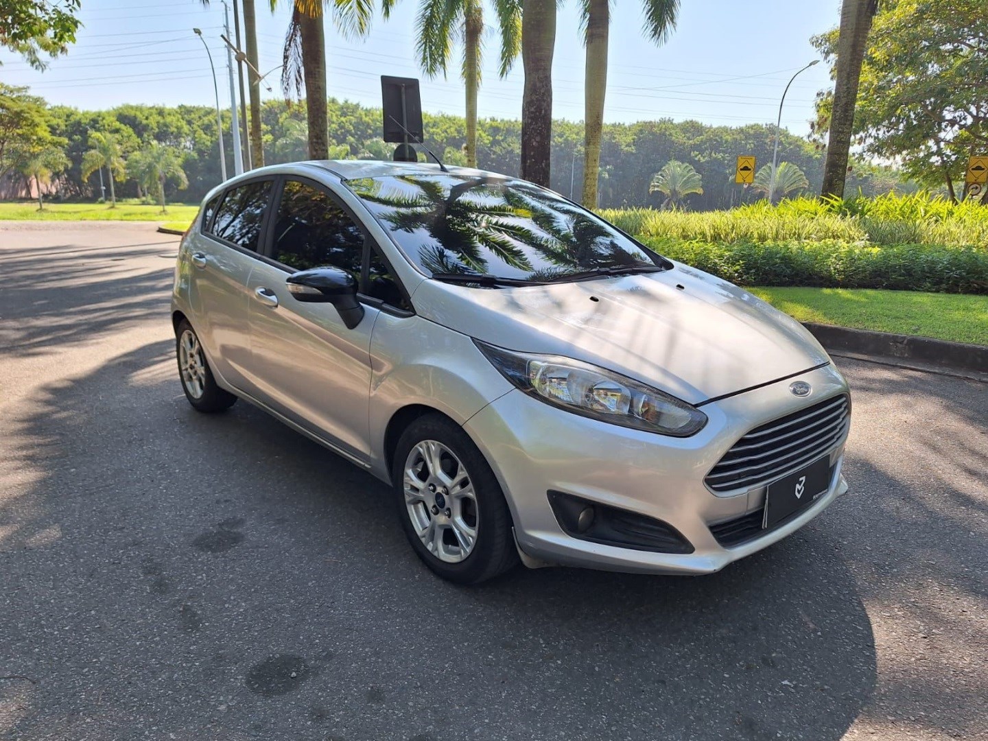 //www.autoline.com.br/carro/ford/fiesta-16-hatch-tivct-se-16v-flex-4p-manual/2016/rio-de-janeiro-rj/24834174