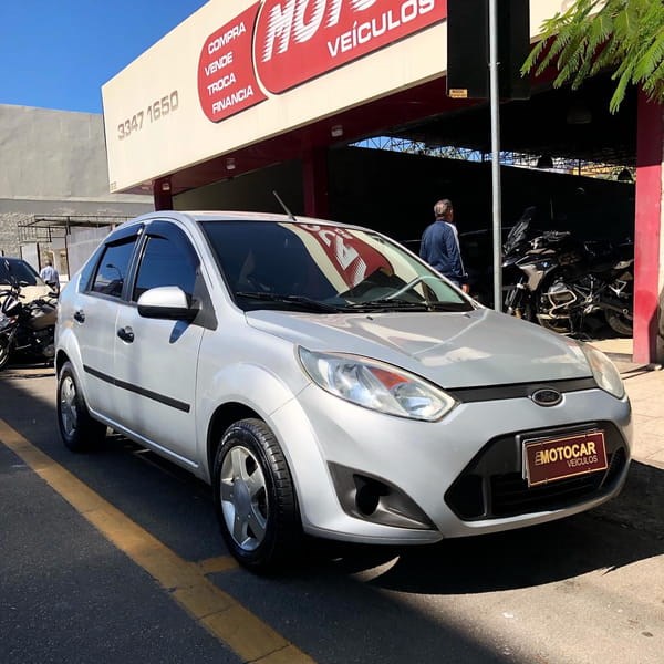 //www.autoline.com.br/carro/ford/fiesta-16-sedan-8v-flex-4p-manual/2011/volta-redonda-rj/24894490