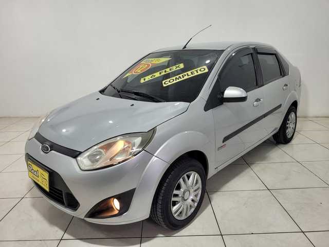 //www.autoline.com.br/carro/ford/fiesta-16-sedan-se-16v-flex-4p-manual/2012/sao-paulo-sp/24903587