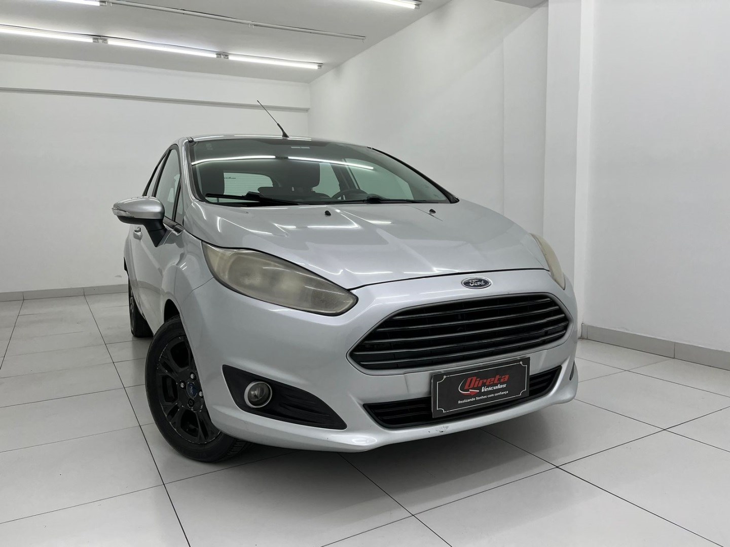//www.autoline.com.br/carro/ford/fiesta-16-hatch-tivct-se-16v-flex-4p-powershift/2015/belo-horizonte-mg/24963381