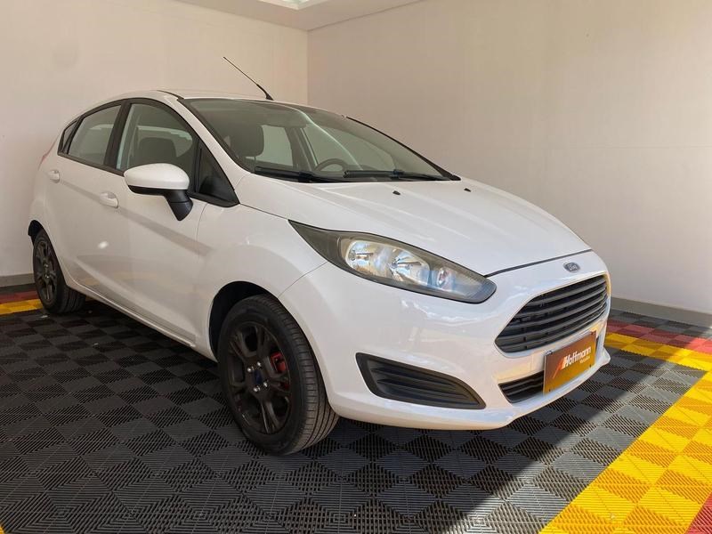 //www.autoline.com.br/carro/ford/fiesta-15-hatch-n-vct-se-16v-flex-4p-manual/2014/brasilia-df/24971982