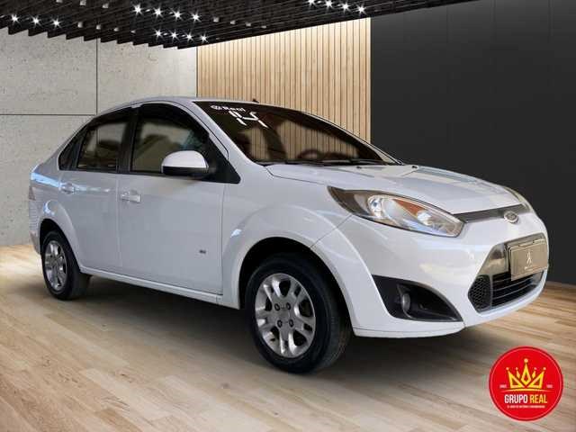 //www.autoline.com.br/carro/ford/fiesta-10-sedan-rocam-se-8v-flex-4p-manual/2014/rio-de-janeiro-rj/25008041