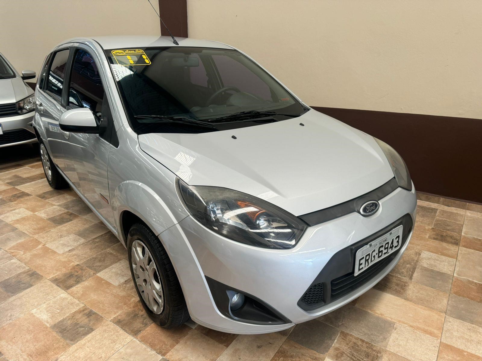 //www.autoline.com.br/carro/ford/fiesta-10-hatch-8v-flex-4p-manual/2011/suzano-sp/25025877