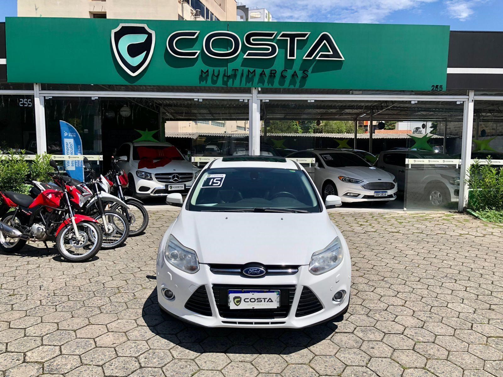 //www.autoline.com.br/carro/ford/focus-20-hatch-titanium-plus-16v-flex-4p-powershift/2015/jacarei-sp/23075385
