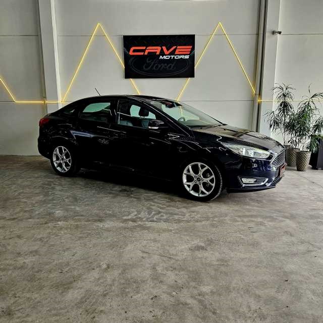 //www.autoline.com.br/carro/ford/focus-20-hatch-se-plus-16v-flex-4p-automatizado/2019/caxias-do-sul-rs/23132356