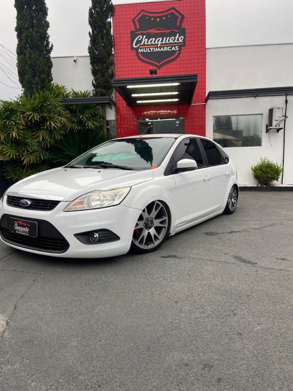 //www.autoline.com.br/carro/ford/focus-16-sedan-glx-16v-flex-4p-manual/2013/joinville-sc/23698352