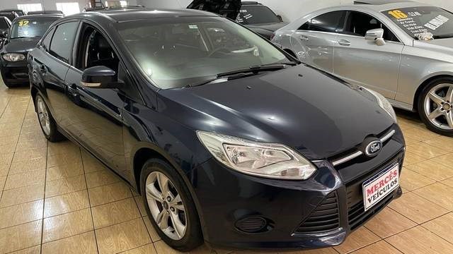 //www.autoline.com.br/carro/ford/focus-20-sedan-titanium-plus-16v-flex-4p-powershift/2015/sao-paulo-sp/23923866