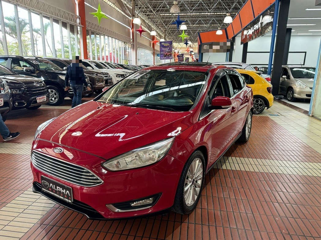 //www.autoline.com.br/carro/ford/focus-20-sedan-titanium-fastback-16v-flex-4p-automa/2017/santo-andre-sp/24044268