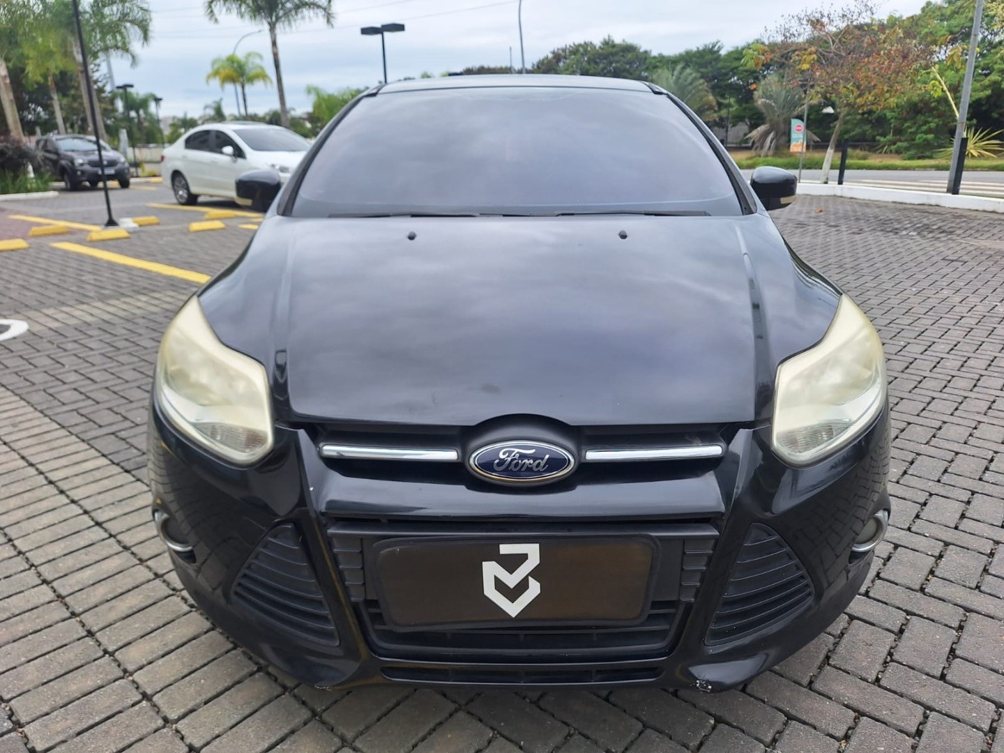 //www.autoline.com.br/carro/ford/focus-20-sedan-se-16v-flex-4p-powershift/2014/rio-de-janeiro-rj/24109811