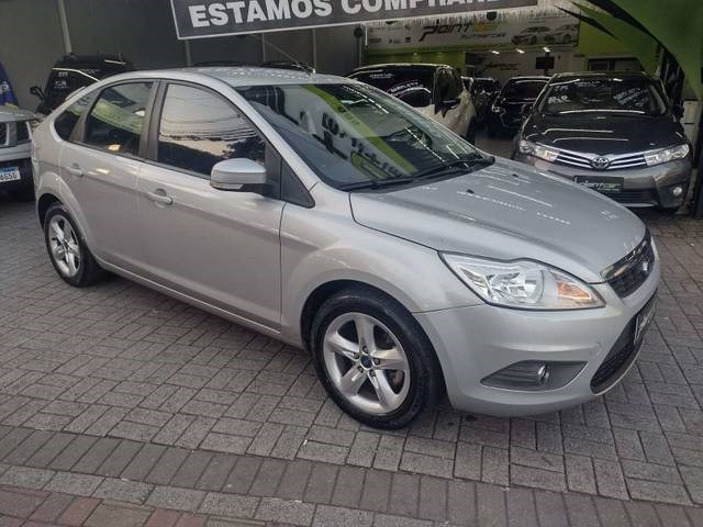 //www.autoline.com.br/carro/ford/focus-16-hatch-gl-16v-flex-4p-manual/2013/barueri-sp/24260197