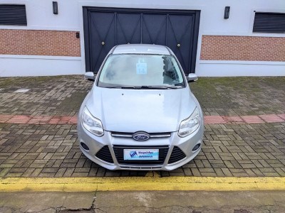 //www.autoline.com.br/carro/ford/focus-16-hatch-tivct-s-16v-flex-4p-manual/2014/erechim-rs/24633794