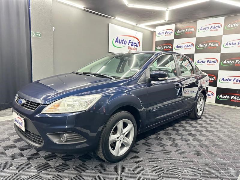 //www.autoline.com.br/carro/ford/focus-16-hatch-gl-16v-flex-4p-manual/2012/brasilia-df/24921281