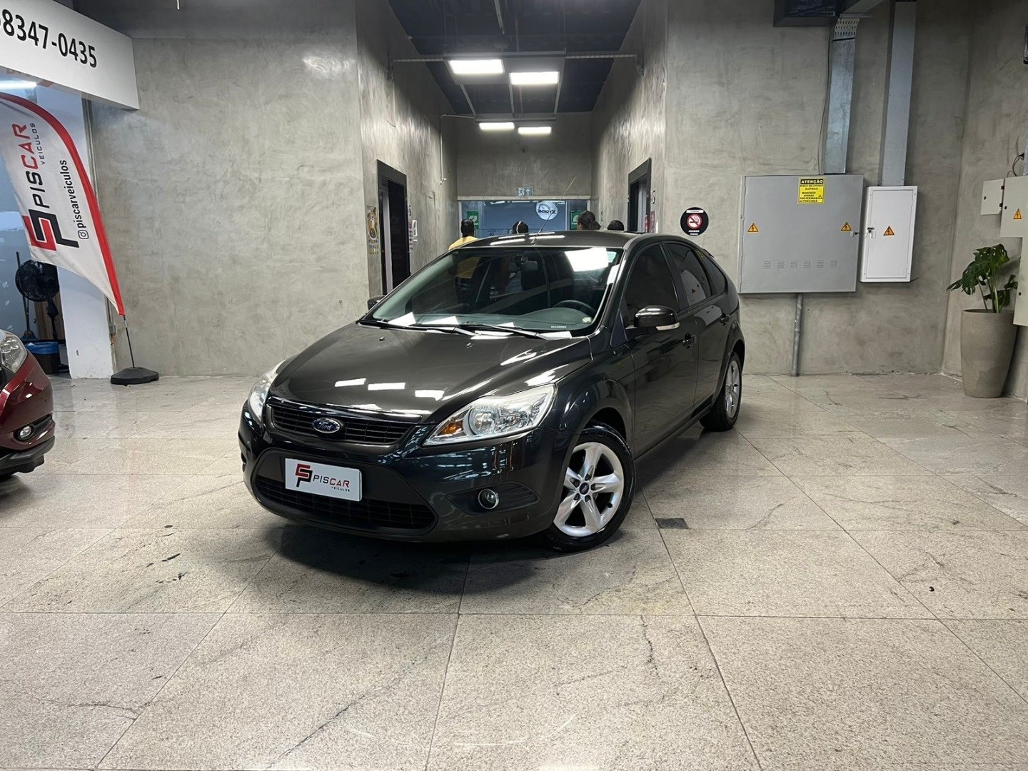 //www.autoline.com.br/carro/ford/focus-16-hatch-glx-16v-flex-4p-manual/2013/belo-horizonte-mg/24950805