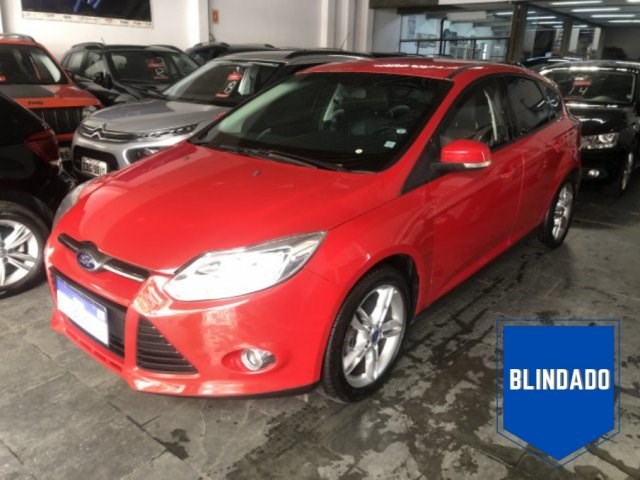 //www.autoline.com.br/carro/ford/focus-20-hatch-se-16v-flex-4p-powershift/2015/sao-paulo-sp/24959167
