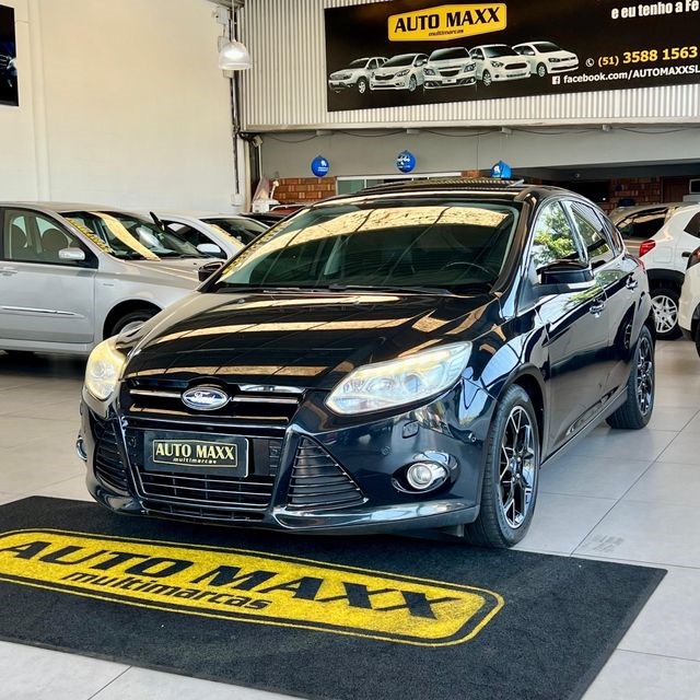 //www.autoline.com.br/carro/ford/focus-20-sedan-titanium-plus-16v-flex-4p-powershift/2015/sao-leopoldo-rs/24971467