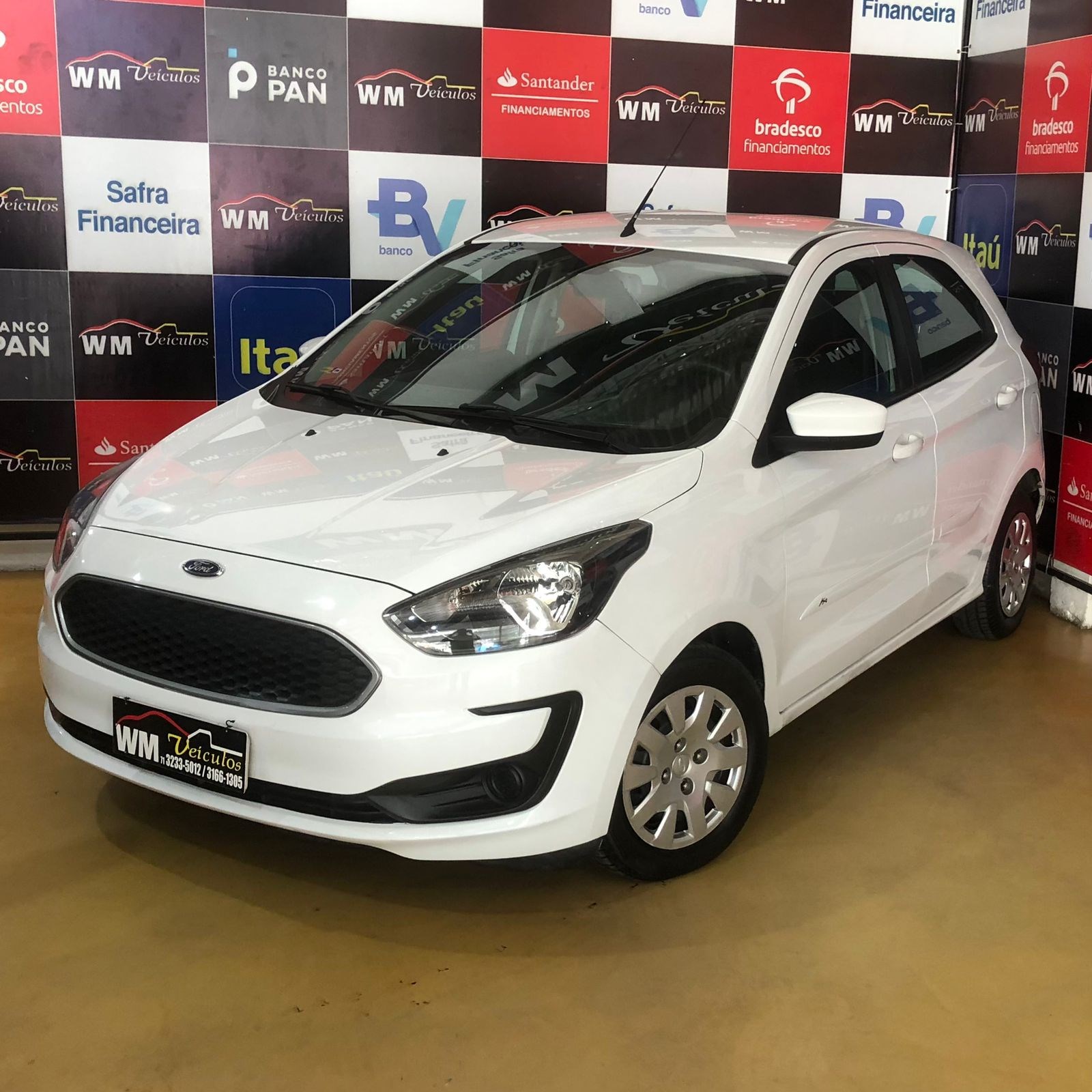//www.autoline.com.br/carro/ford/ka-15-se-12v-flex-4p-automatico/2019/salvador-ba/23608711