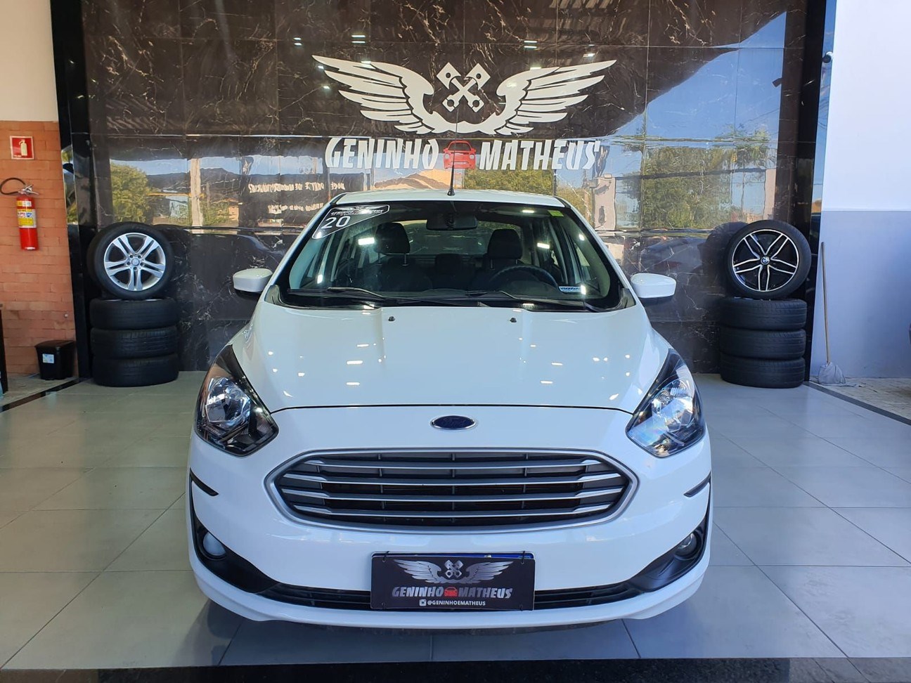 //www.autoline.com.br/carro/ford/ka-15-se-12v-flex-4p-automatico/2020/campos-dos-goytacazes-rj/24917251