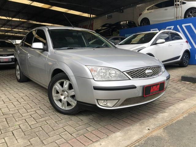 //www.autoline.com.br/carro/ford/mondeo-20-sedan-ghia-16v-gasolina-4p-automatico/2006/rio-do-sul-sc/21780048