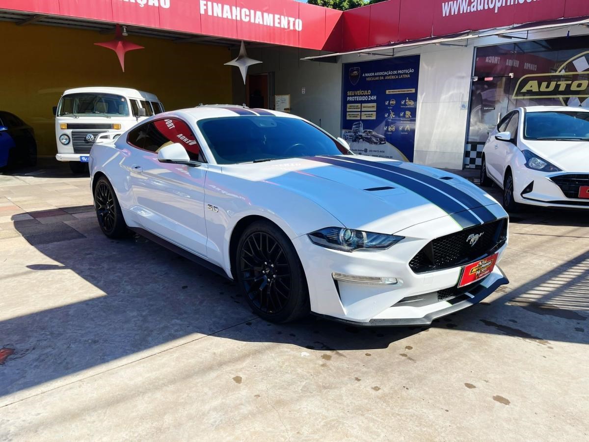 //www.autoline.com.br/carro/ford/mustang-50-coupe-gt-premium-32v-gasolina-2p-automatic/2018/varzea-grande-mt/23766599