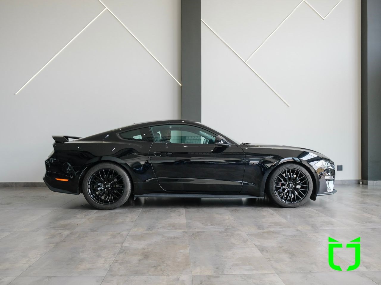 //www.autoline.com.br/carro/ford/mustang-50-coupe-gt-premium-32v-gasolina-2p-automatic/2019/rio-claro-sp/23923823