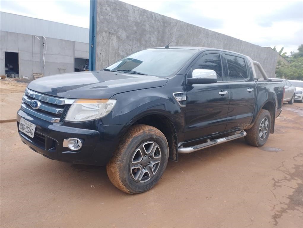 //www.autoline.com.br/carro/ford/ranger-32-xlt-cd-20v-diesel-4p-4x4-turbo-automatico/2014/araguaina-to/22609901