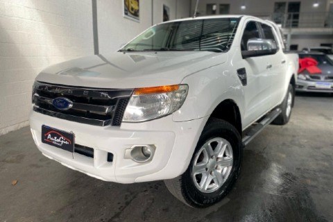 //www.autoline.com.br/carro/ford/ranger-32-xlt-cd-20v-diesel-4p-4x4-turbo-automatico/2015/goiania-go/24161072