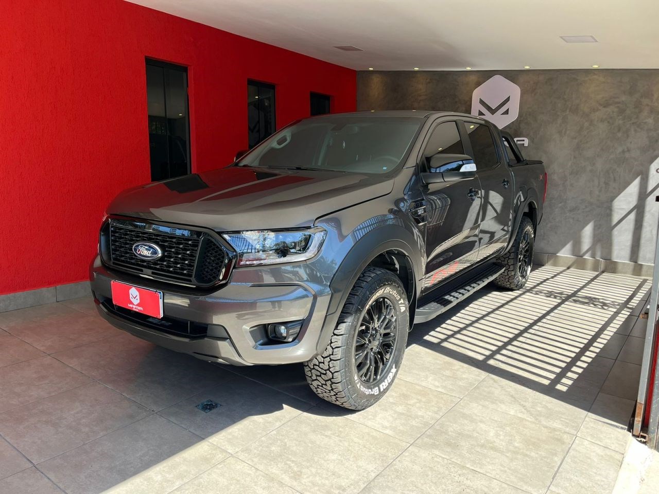 //www.autoline.com.br/carro/ford/ranger-32-cd-fx4-20v-diesel-4p-4x4-turbo-automatico/2023/goiania-go/24201535
