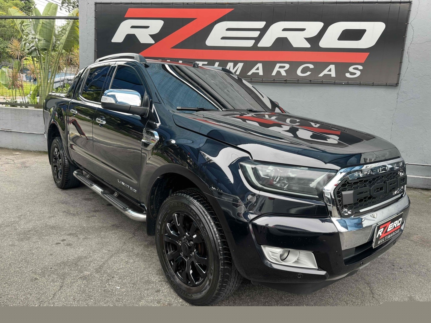 //www.autoline.com.br/carro/ford/ranger-32-cd-limited-20v-diesel-4p-4x4-turbo-automat/2017/sao-paulo-sp/24533335