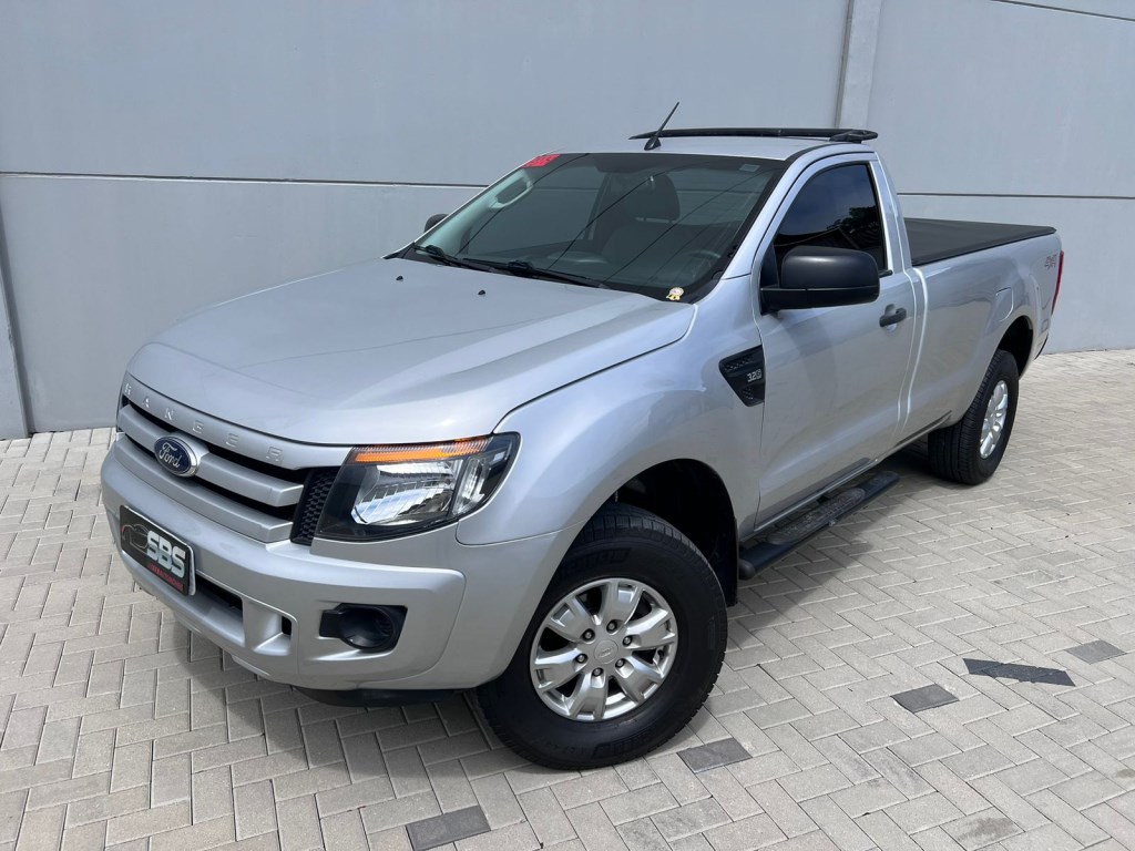 //www.autoline.com.br/carro/ford/ranger-32-xls-cs-20v-diesel-2p-4x4-turbo-manual/2014/sao-bento-do-sul-sc/24562558