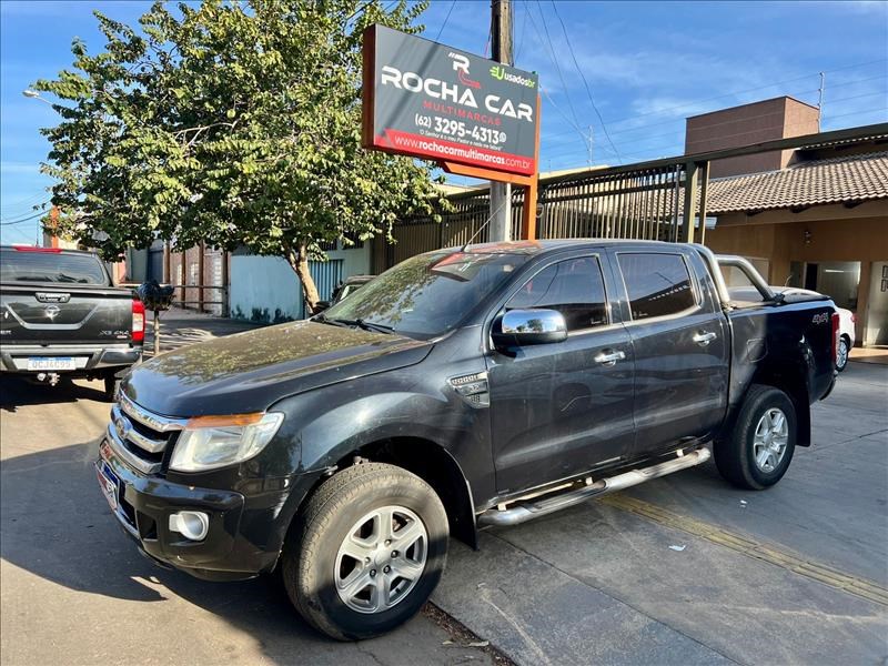 //www.autoline.com.br/carro/ford/ranger-32-cd-xlt-20v-diesel-4p-4x4-turbo-manual/2013/goiania-go/24698808