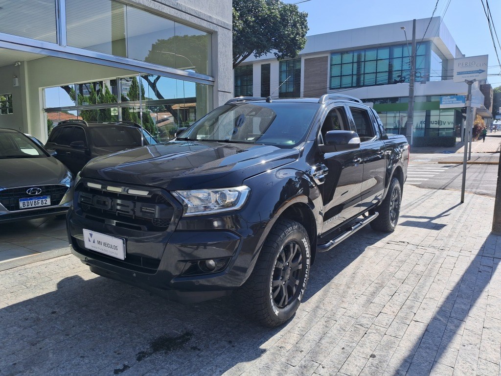 //www.autoline.com.br/carro/ford/ranger-32-cd-limited-20v-diesel-4p-4x4-turbo-automat/2017/umuarama-pr/24798445