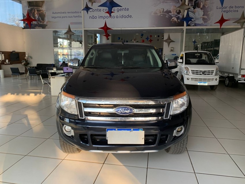 //www.autoline.com.br/carro/ford/ranger-32-xlt-cd-20v-diesel-4p-4x4-turbo-automatico/2015/goiania-go/24883222