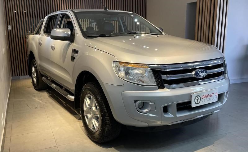 //www.autoline.com.br/carro/ford/ranger-32-xlt-cd-20v-diesel-4p-4x4-turbo-automatico/2015/brasilia-df/24912509