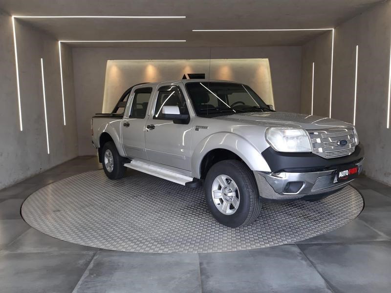 //www.autoline.com.br/carro/ford/ranger-23-tropivan-xlt-16v-150cv/2011/brasilia-df/25022828